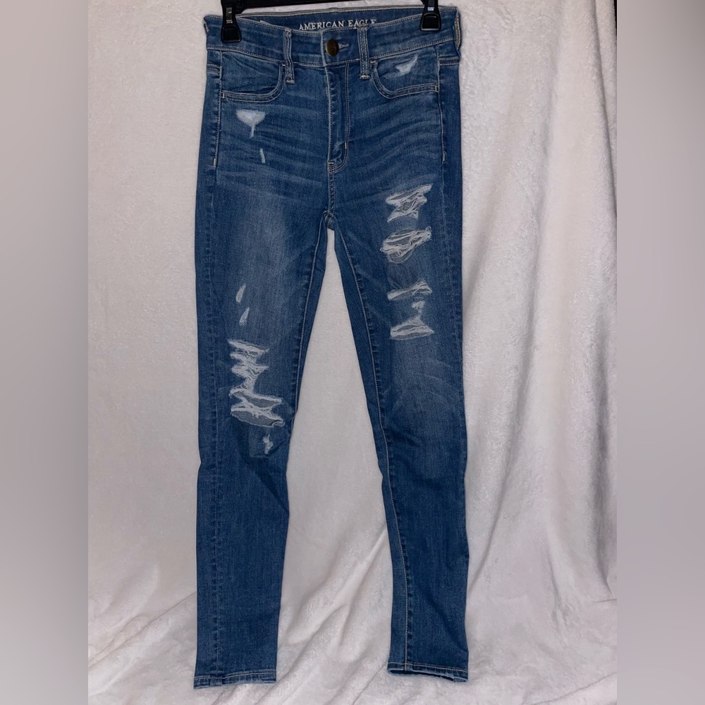 Ripped medium denim AE high rise jeggings